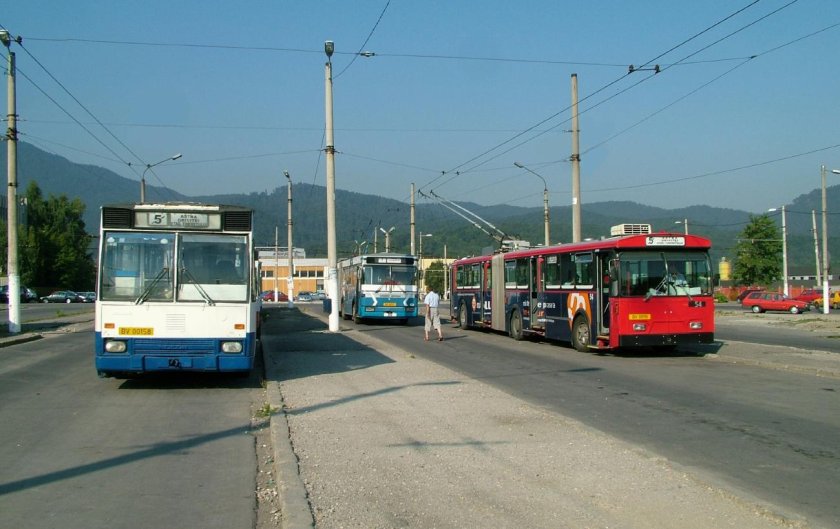 Троллейбус шкода 15тр