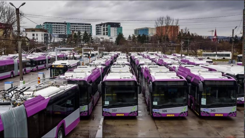 Троллейбус гармошка