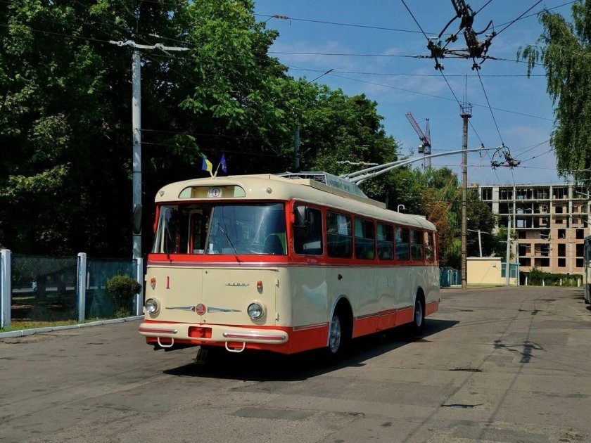 Ровно троллейбус Шкода