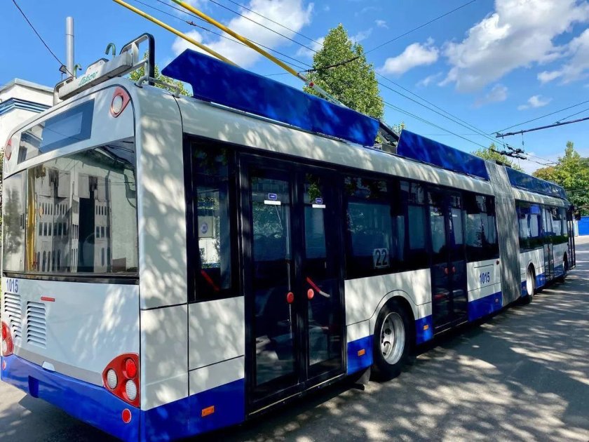 Современный троллейбус