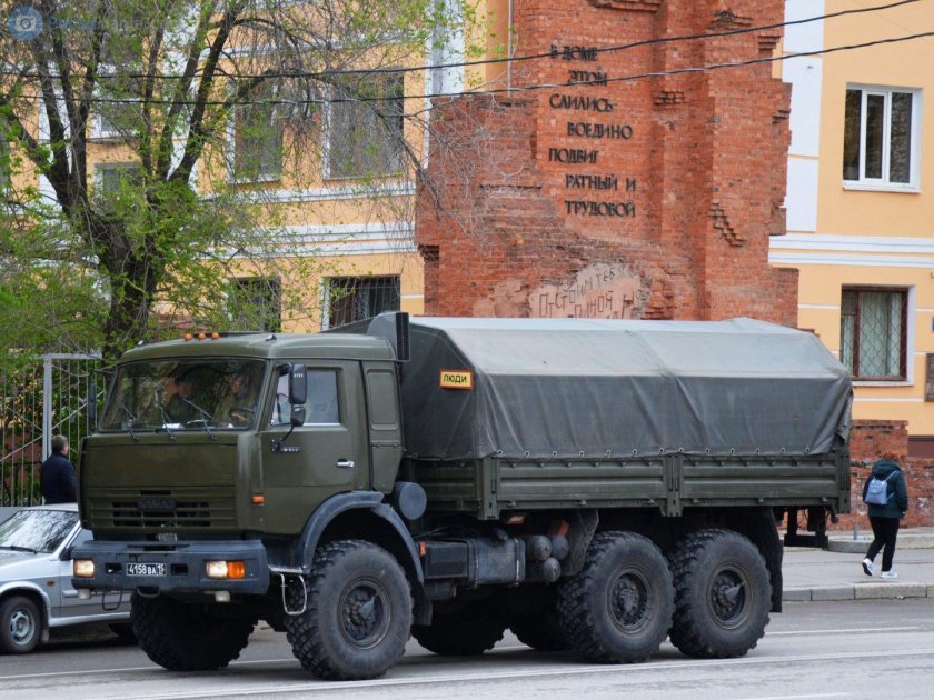 КАМАЗ 43118 военный