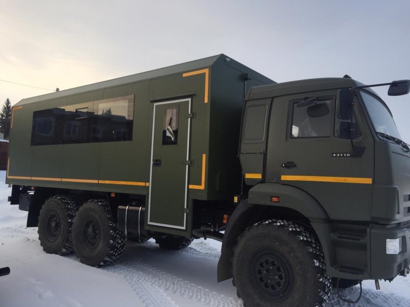 КАМАЗ 43118 вахтовка