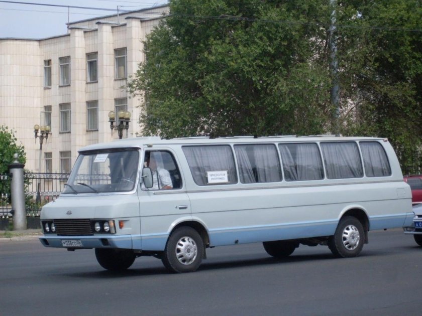 ЗИЛ-3207 Юность