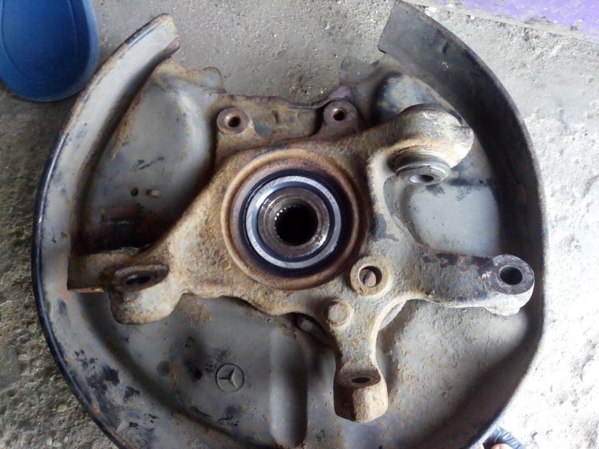 Ступичный подшипник Мерседес е211