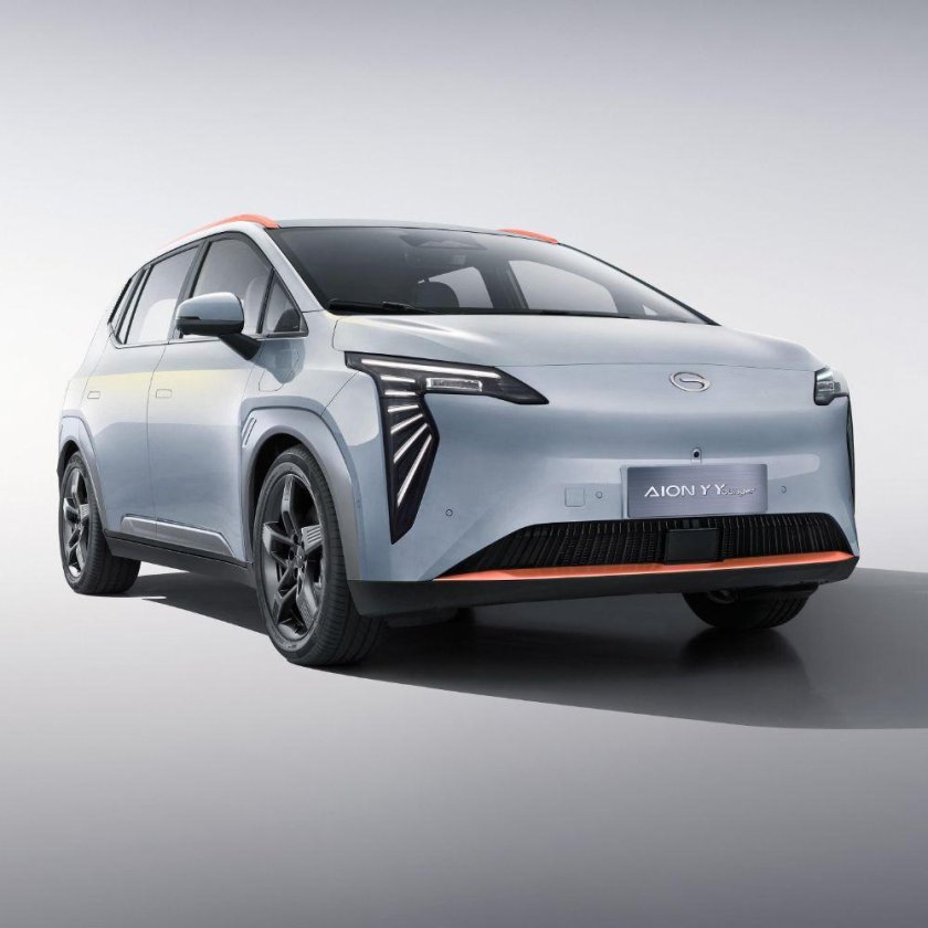 Новый китайский электромобиль