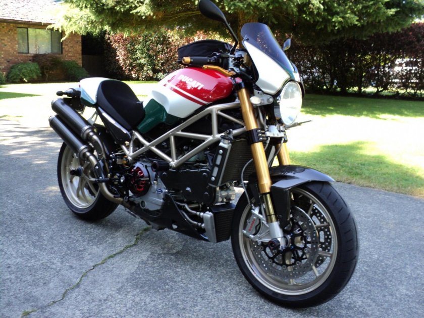 Ducati Monster s4r