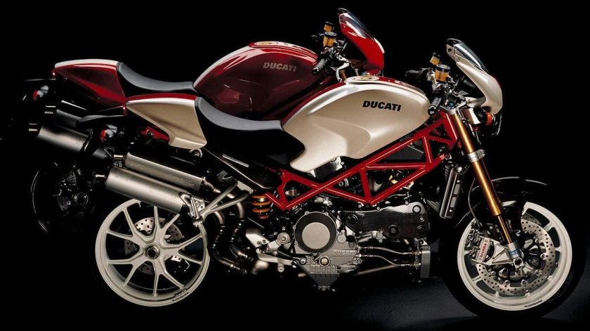 Ducati Monster s4