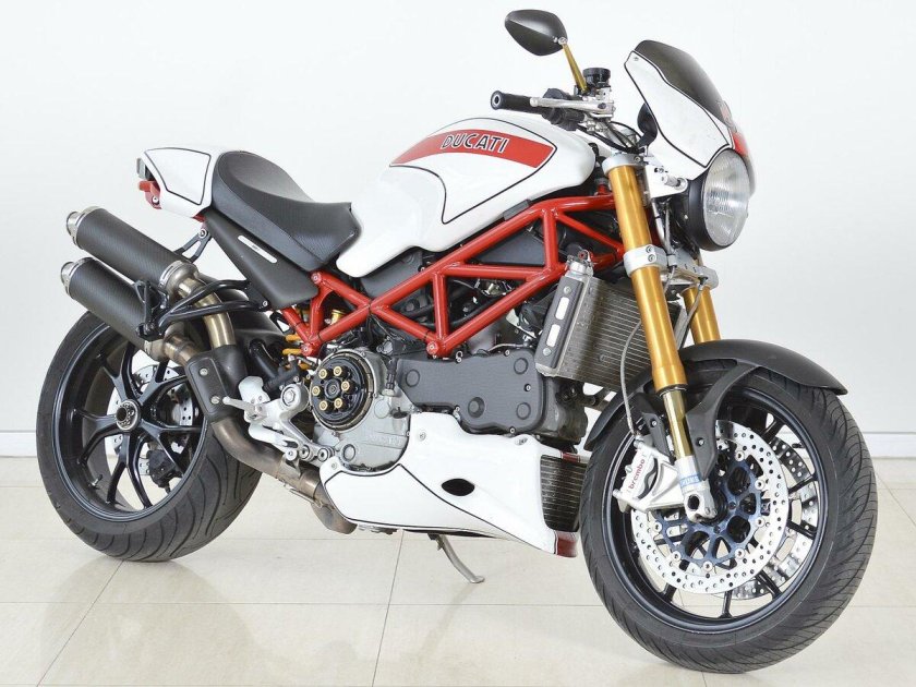 Ducati Monster s4