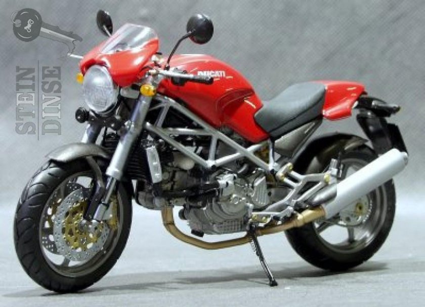 Ducati Monster s4