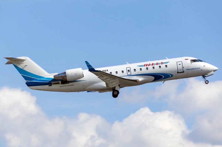 Bombardier crj200 самолет