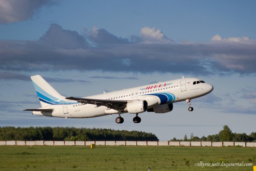 Сухой Суперджет 100 Ямал