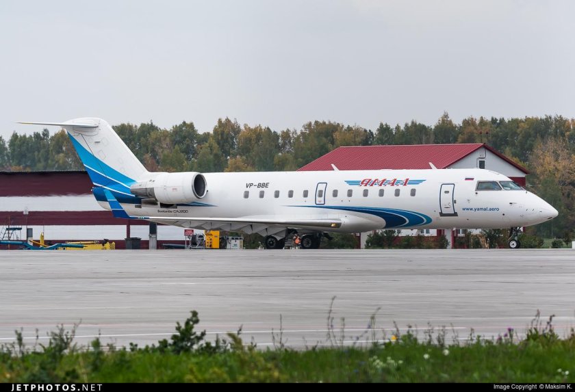 CRJ-200lr Ямал