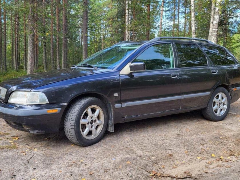 Volvo v 40 1998