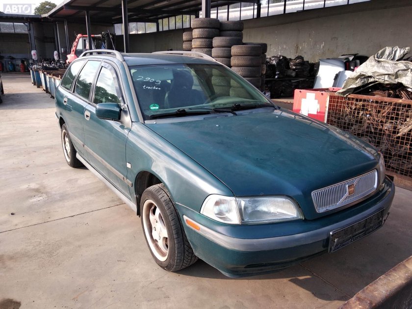 Пластиковые Крылья Ауди 100 с4