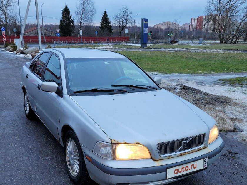 Вольво седан 1998
