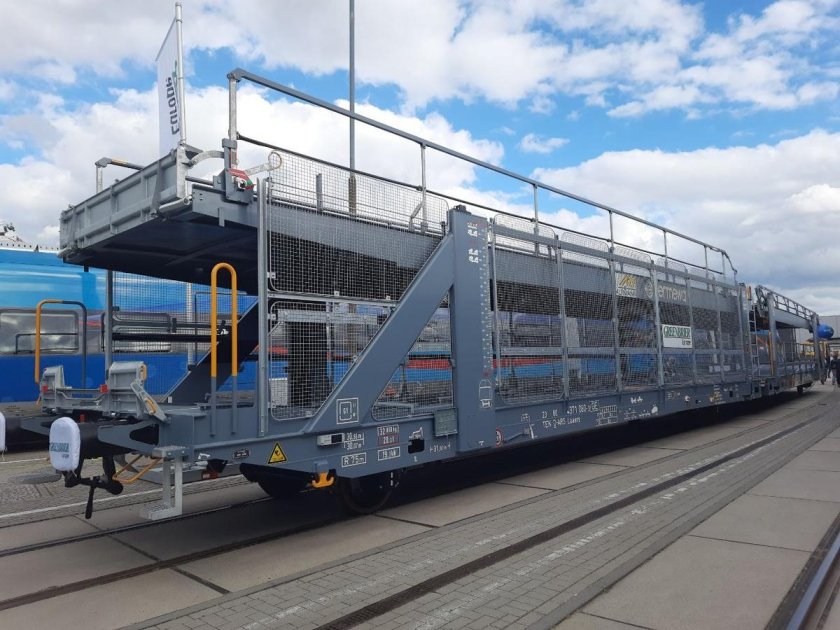 Грузовой вагон