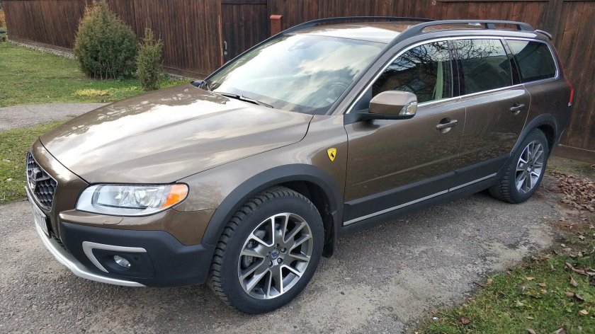 Volvo xc70 235/55/18