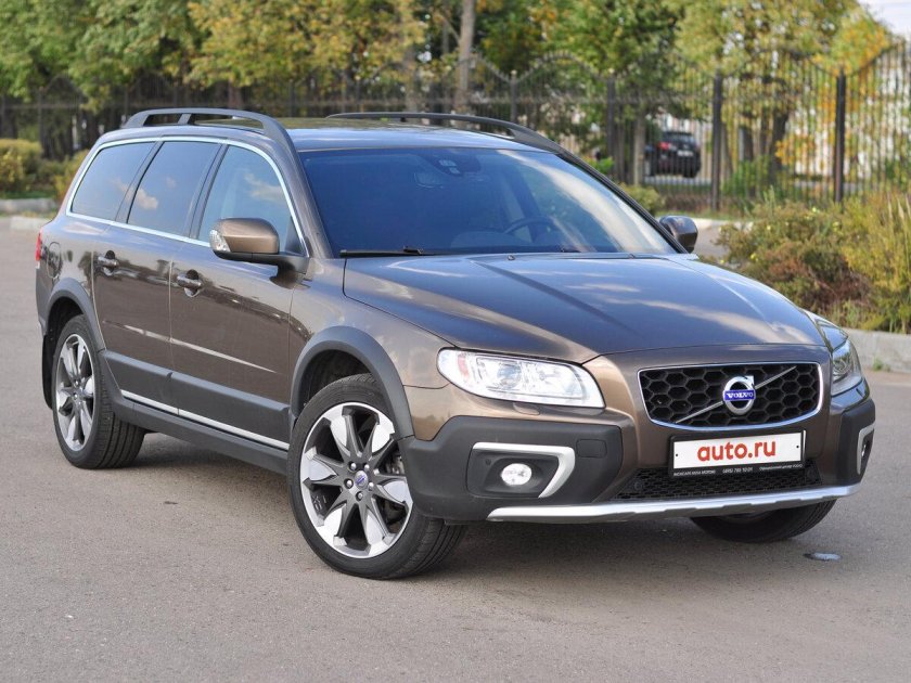 Volvo xc70 II