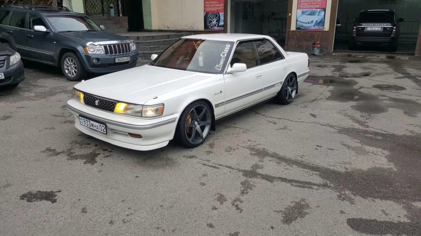 Toyota Chaser 80