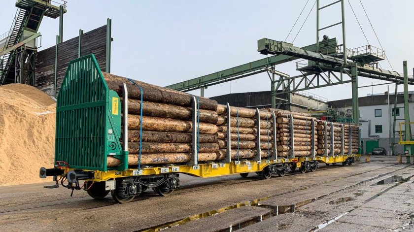 Платформа 13-401 лесовоз