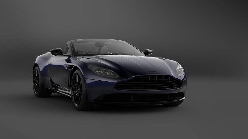 Aston Martin db11 2021