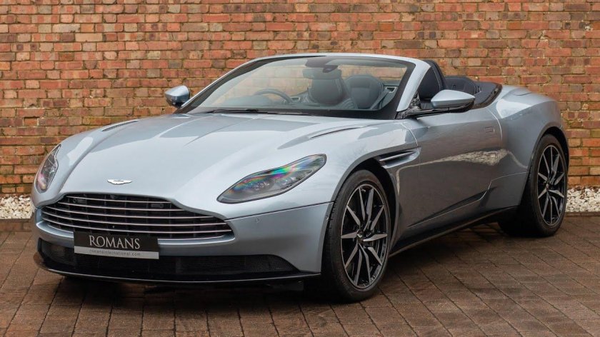 Астон Мартин db11