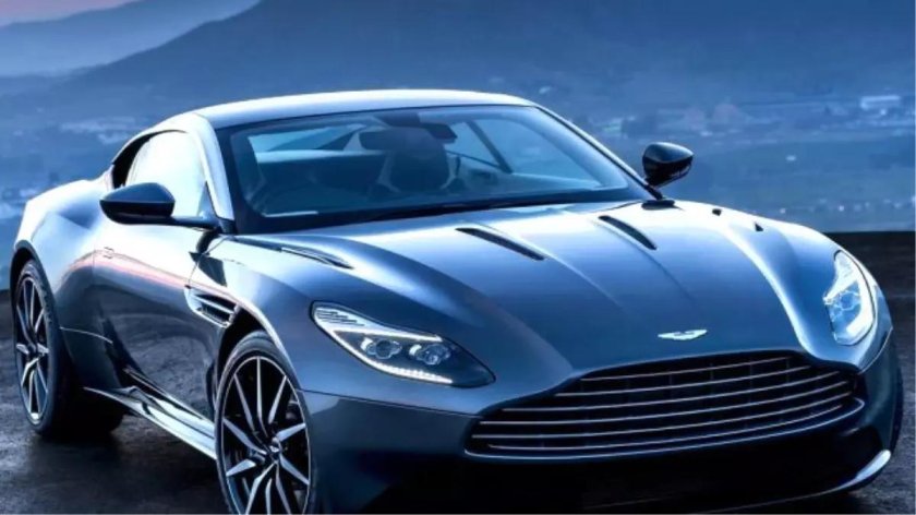 Астон Мартин