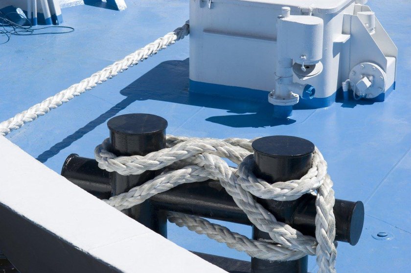 Кранец швартовый