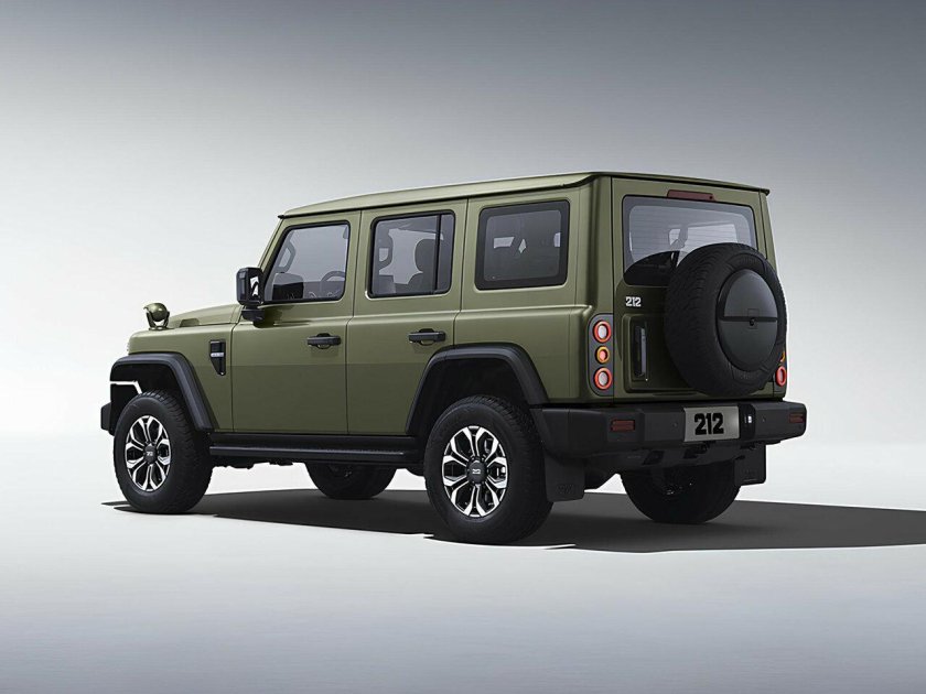 212 китайский внедорожник