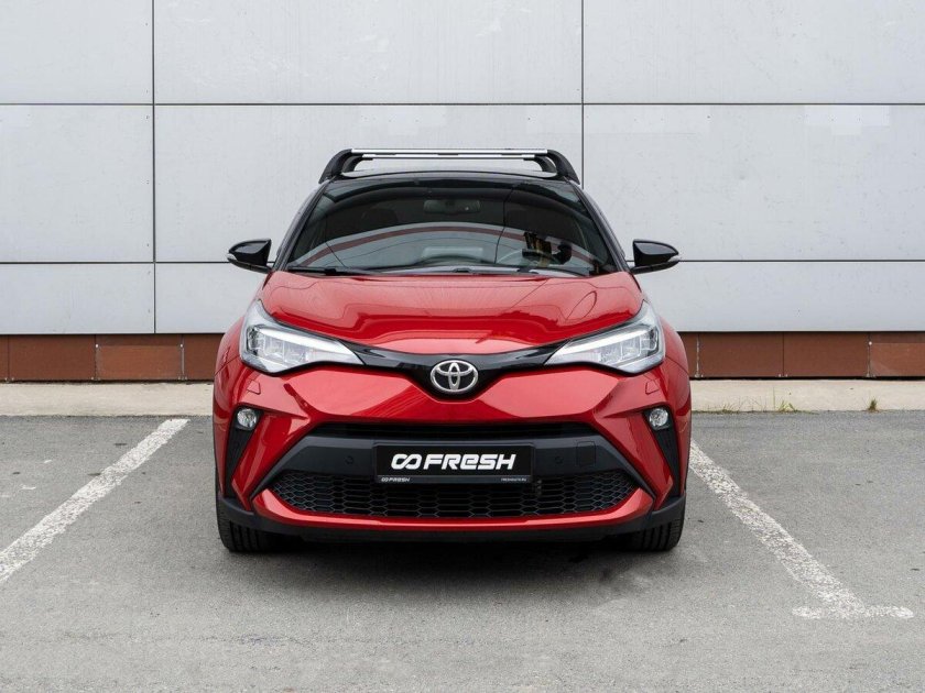 Красная тойота