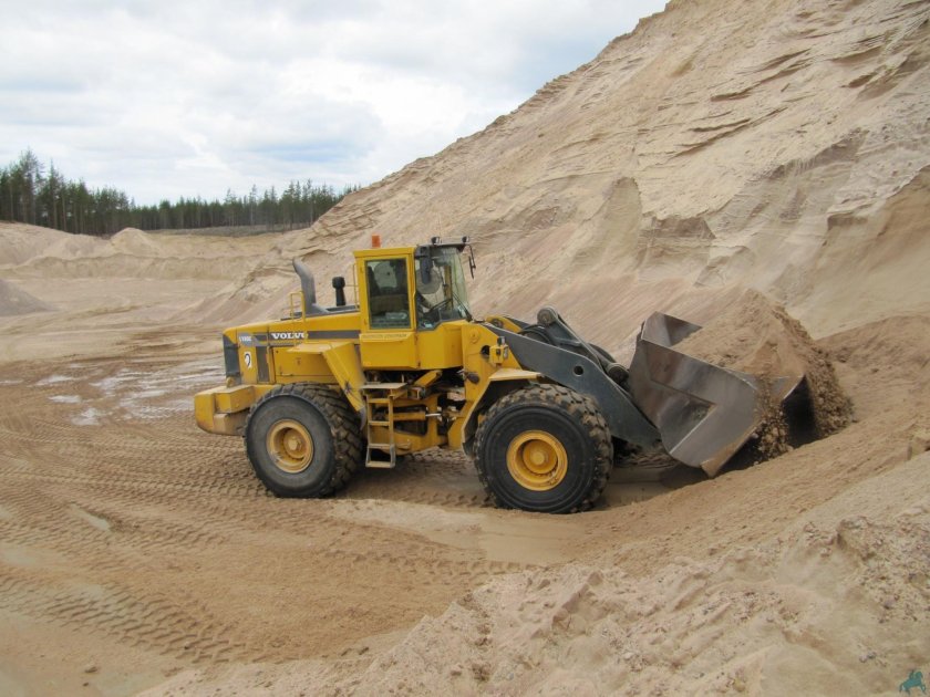 Фронтальный погрузчик Ютонг