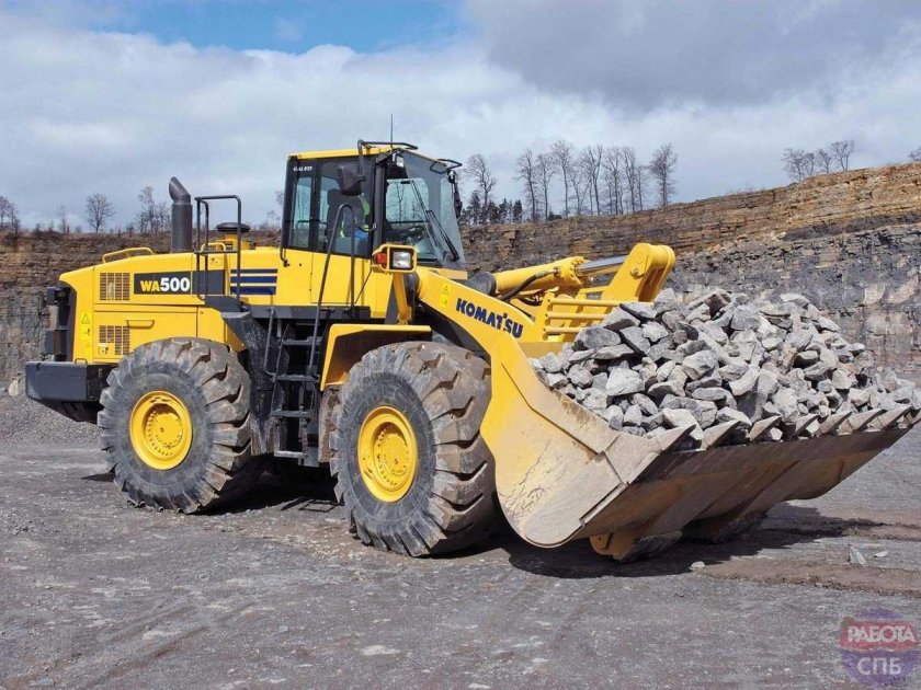 Комацу WA- 500 погрузчик