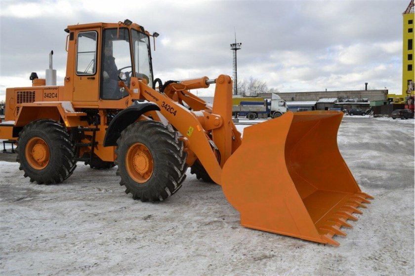 Фронтальный погрузчик 3м3