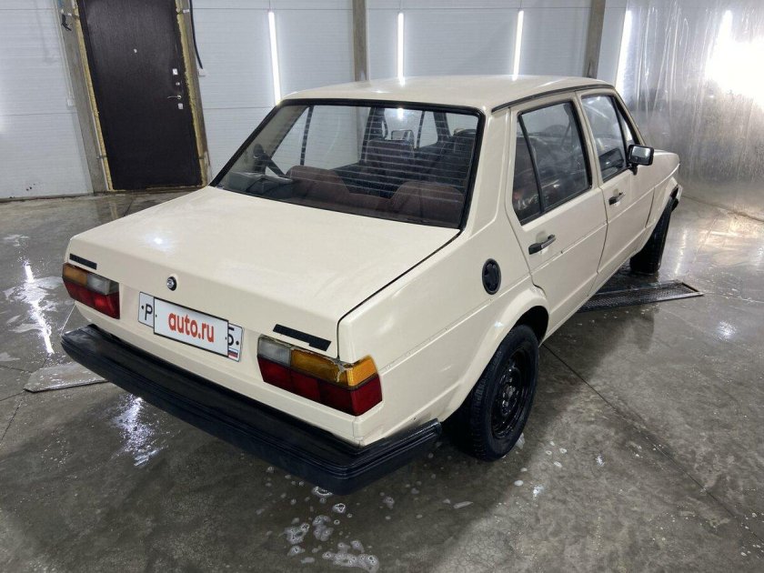 Volkswagen jetta 1