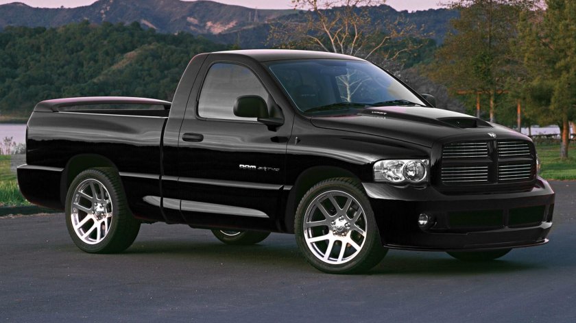 Dodge Ram sedan