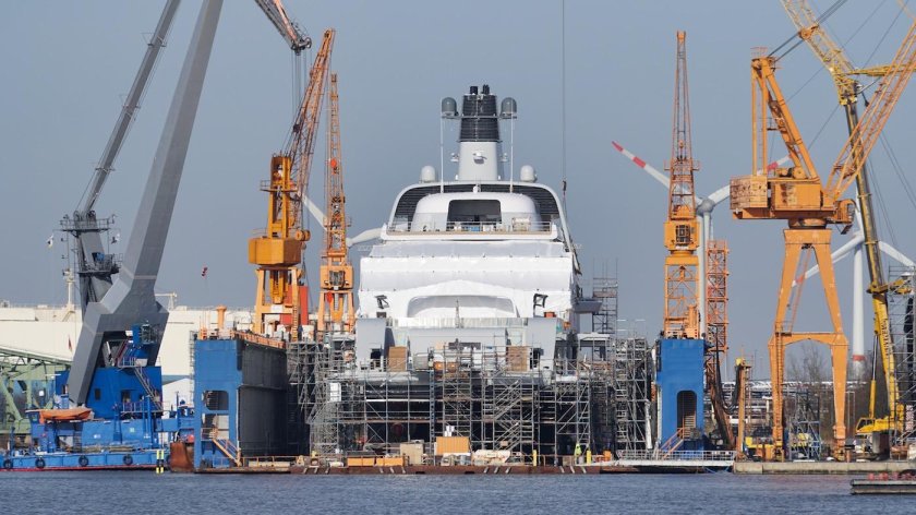 Яхта Solaris Абрамович