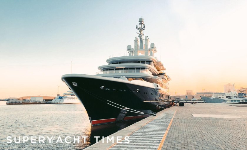 Яхта Фархада Ахмедова