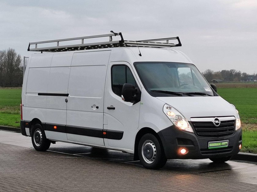 Цельнометаллический фургон