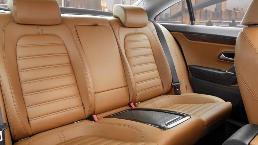 Фольксваген Пассат СС салон