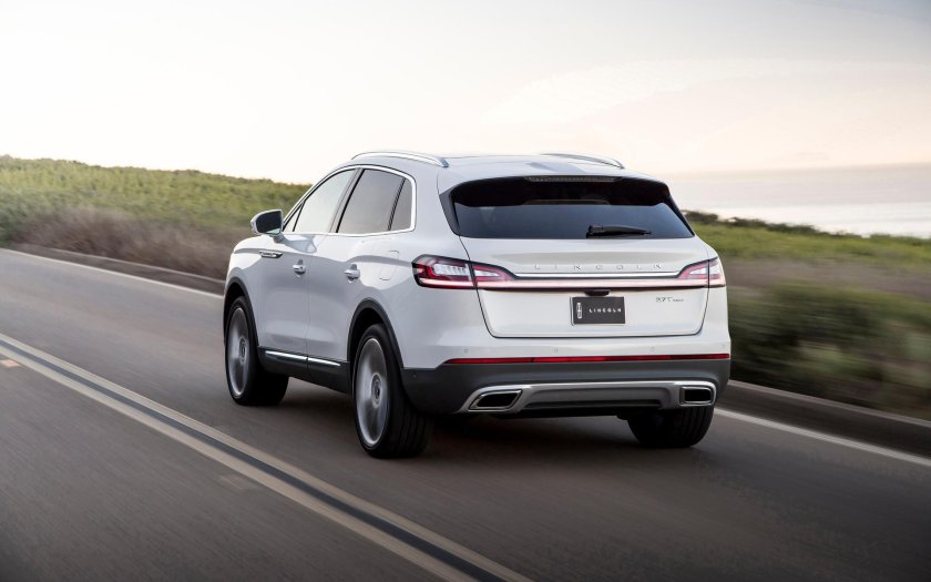 Lincoln Nautilus 2021