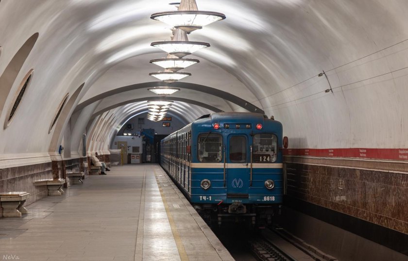 Вагон метро