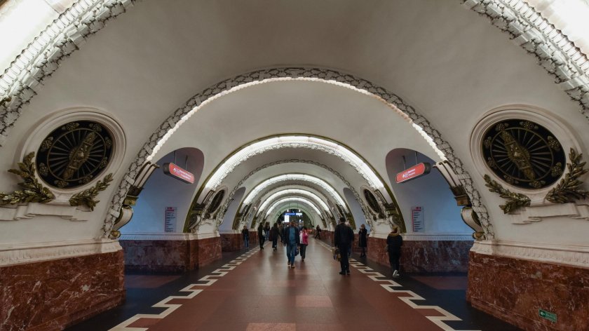 Метро площадь восстания санкт петербург