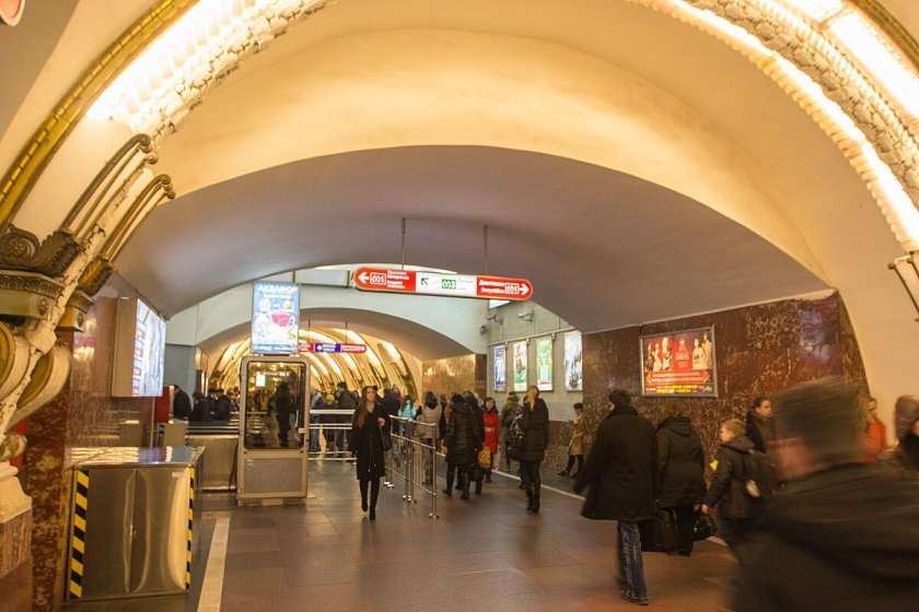 Эскалатор площадь Восстания