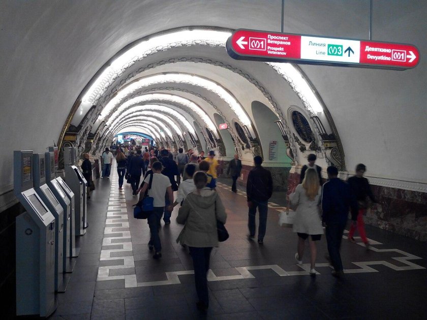 Площадь Восстания вестибюль 2