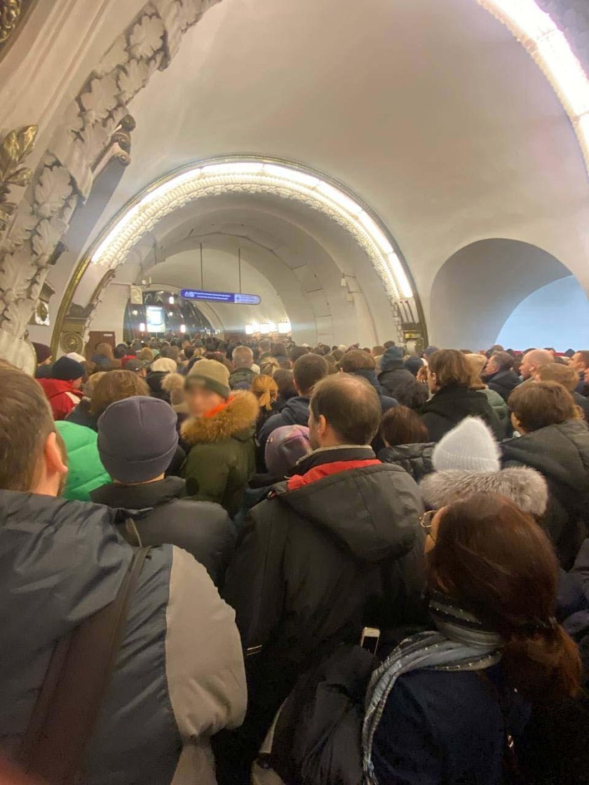 Площадь Восстания вестибюль 1