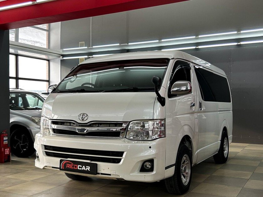 Тойота микроавтобус