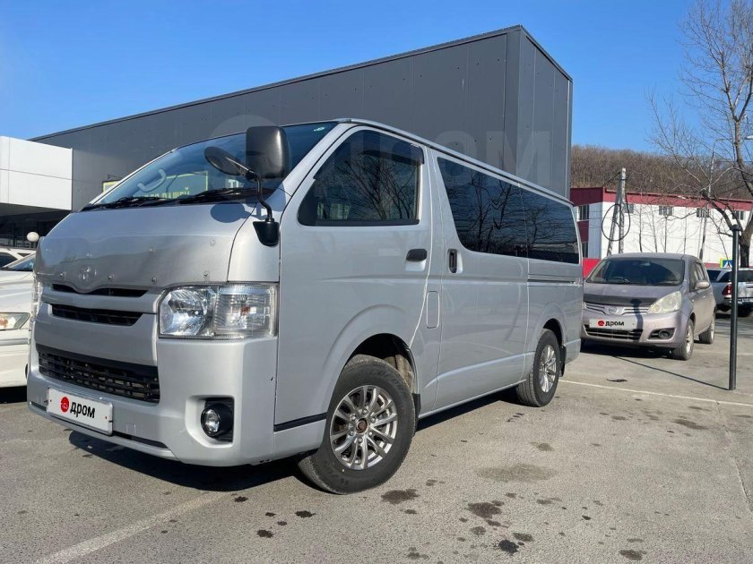 Тойота хайс 2007 года