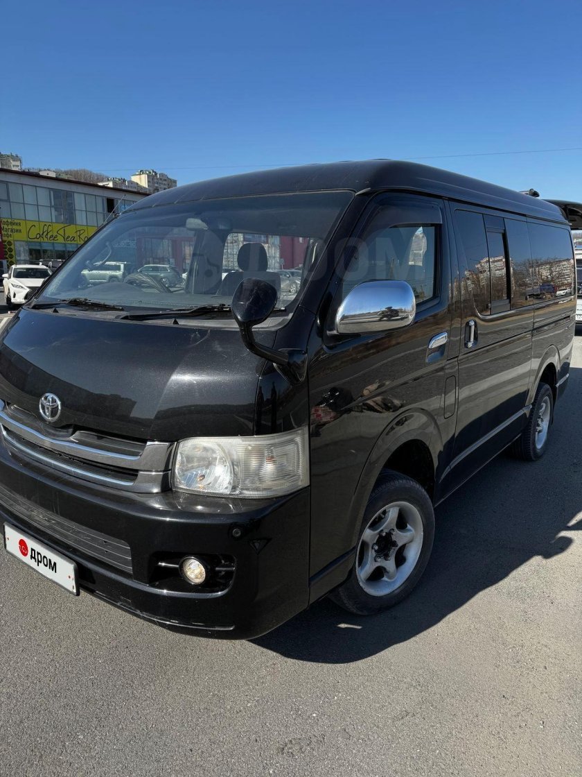 Toyota hiace 2010