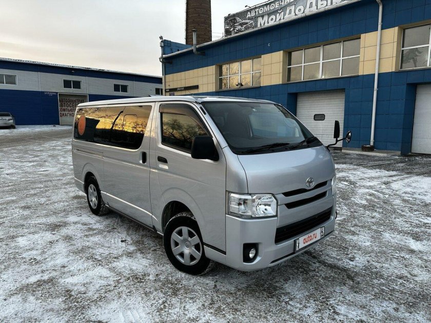 Toyota Hiace h200