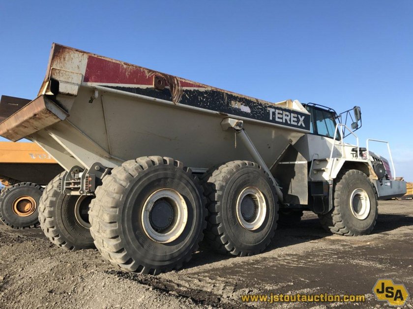Терекс самосвал
